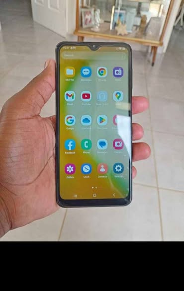 Samsung A04e photo 1