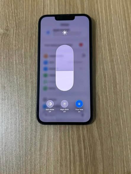 iPhone 13  128GB photo 1