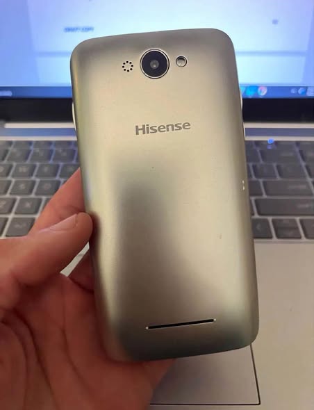 Hisense U605 photo 1