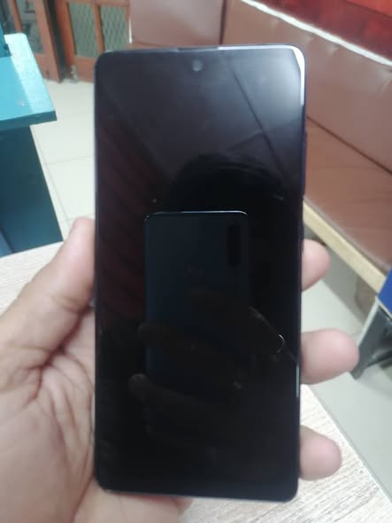 Samsung A51 photo 1