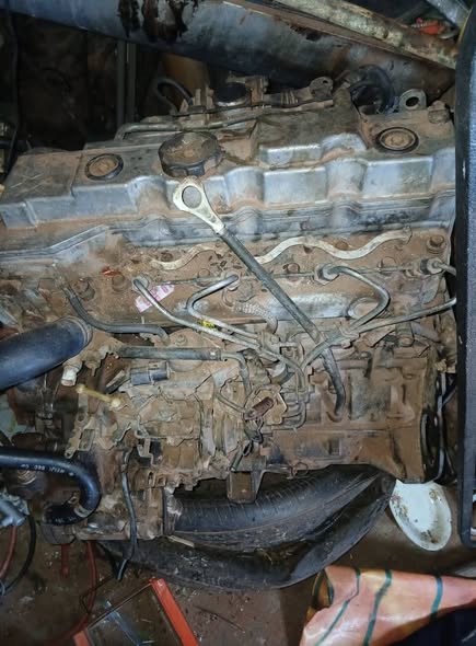 Mitsubishi 2.8 diesel complete engine photo 2