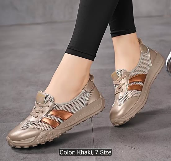 Sneakers photo 1