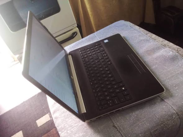 Hp laptop photo 3
