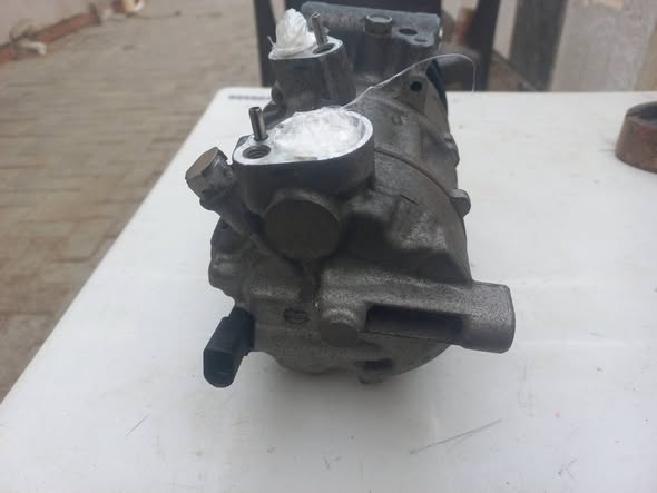 Vw ac pumps available amarok , mk5 ,mk6 ,mk7 photo 3