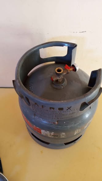 6kg Empty Gas Cylinder + Cooker Top photo 5