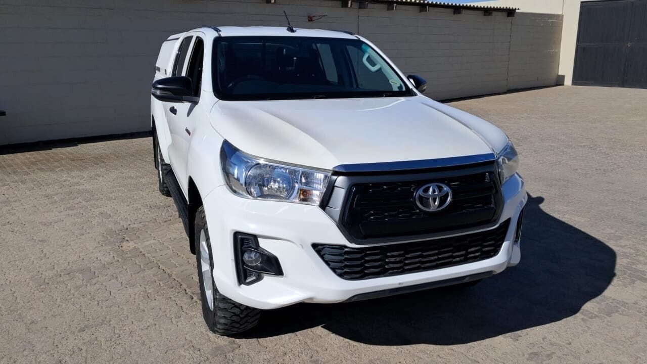 Toyota hilux 2.4 GD6 2020 model for sale!!! photo 4