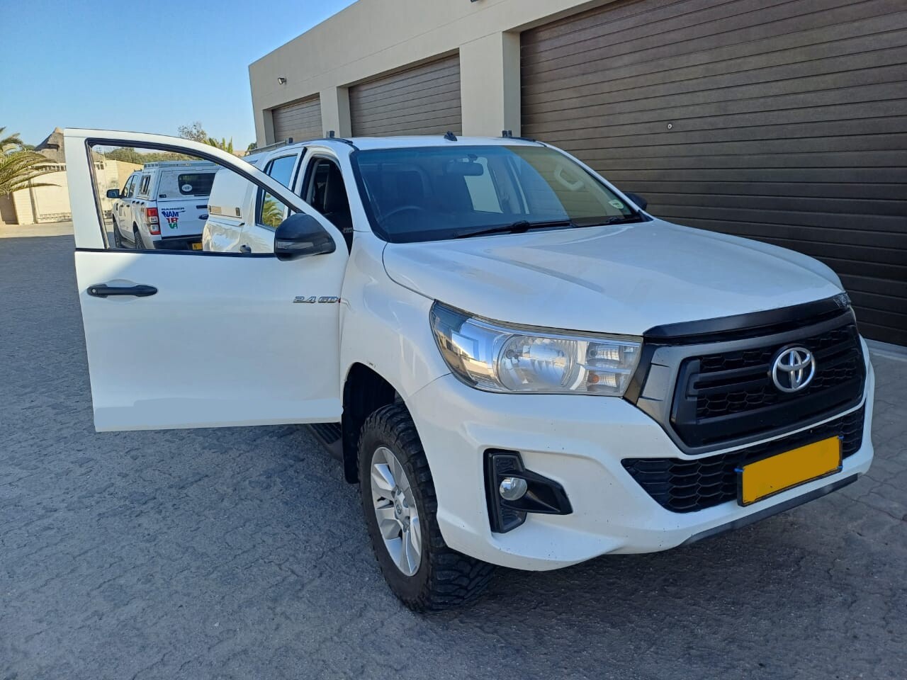 Toyota hilux 2.4 GD6 2020 model for sale!!! photo 8