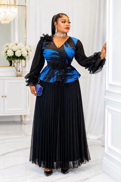 Dress photo 1