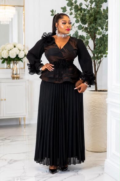 Dress photo 3
