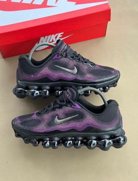 Sneakers photo 5