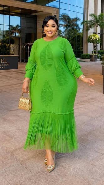 Higher quality dresses photo 3