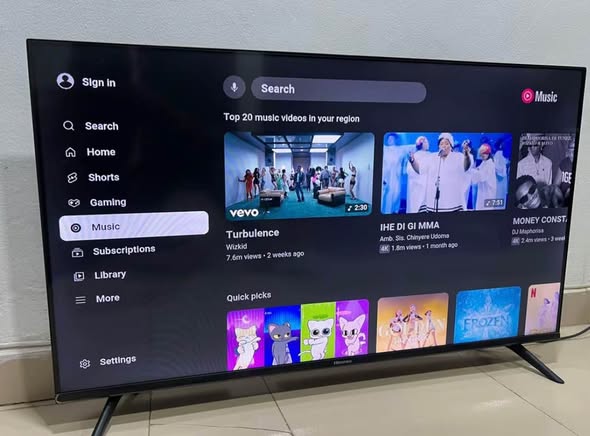 Hisense 40 inch Smart Tv with smart remote photo 3