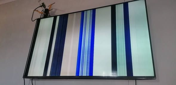 55 inch hisense smart tv photo 3