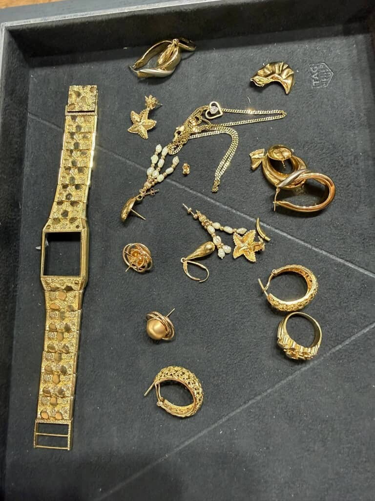 Buying any gold jewelry 0816496093 photo 1