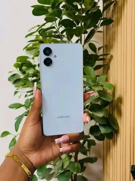 Samsung A06 photo 2