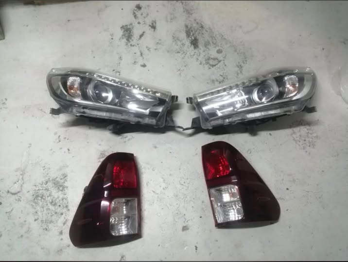 Headlights & Taillights photo 1
