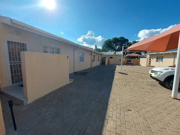 3 Bedroom Townhouse For Sale In Okahandja In Town photo 5