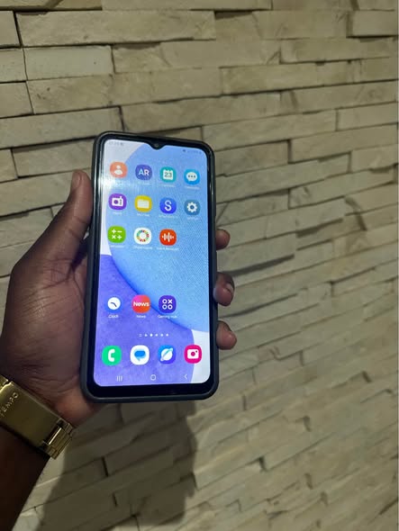 Samsung A23 photo 2