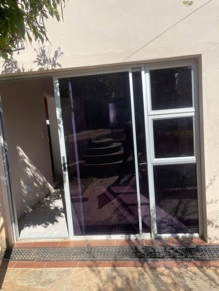 2 BEDROOM BACKYARD FLAT FOR RENT photo 2