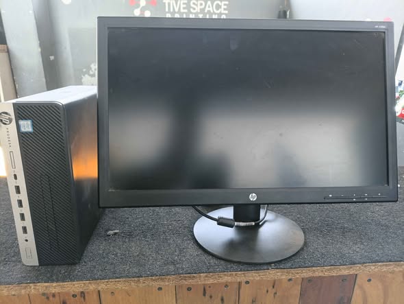 Hp desktop computer photo 2