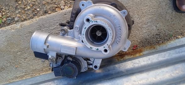 Toyota D4D 3.0 turbo charger photo 2