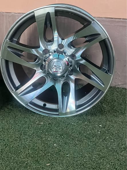 Brand new rims photo 4