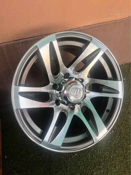 Brand new rims photo 1