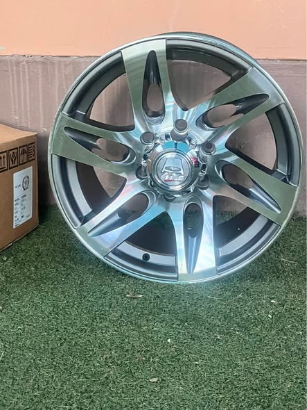 Brand new rims photo 3