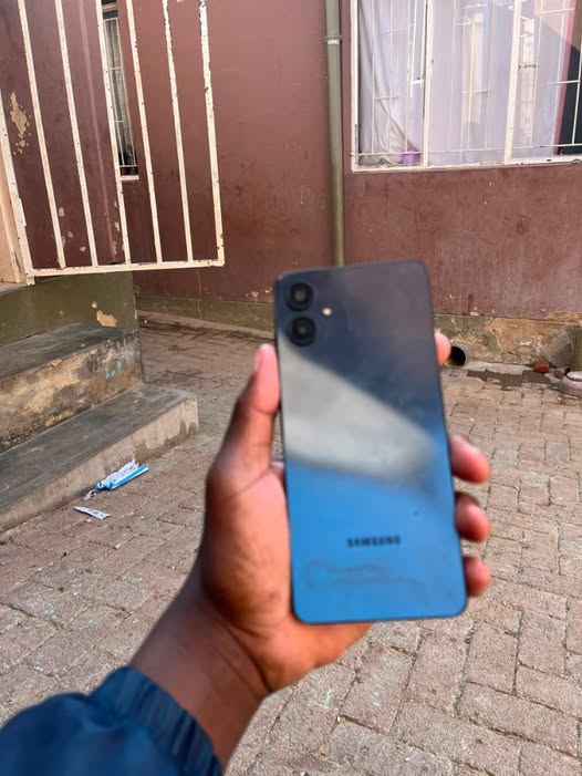 Samsung a06 photo 1