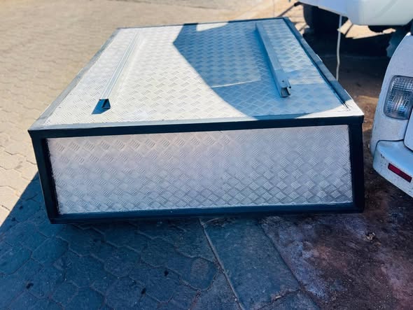 NISSAN NP300 CANOPY DOUBLE CAB photo 2