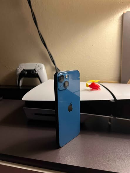 iPhone 13 (128GB) photo 3