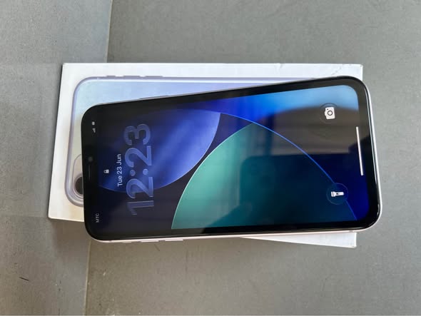 IPhone 11 photo 2