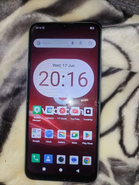 Hisense E72 128GB photo 1