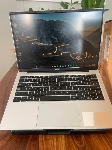 Acer laptop photo 1