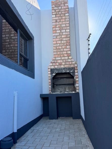 House for Sale photo 2