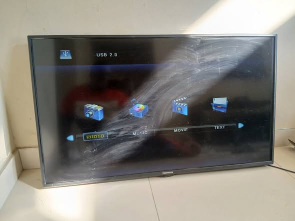 Telefunken 43inch normal TV with remote photo 3
