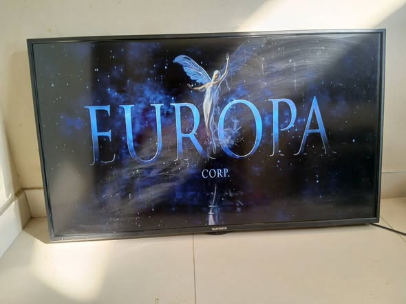 Telefunken 43inch normal TV with remote photo 2