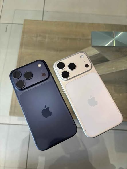 2X IPHONE 17 PRO 256GB photo 1