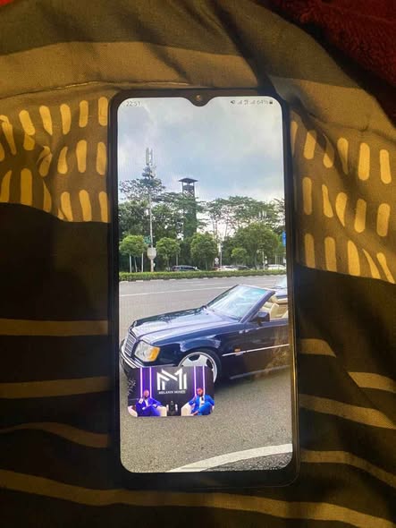 Samsung Galaxy A12 photo 1