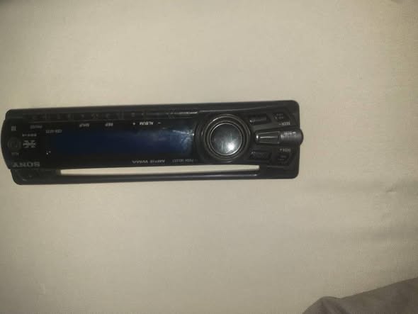 Radio face photo 1