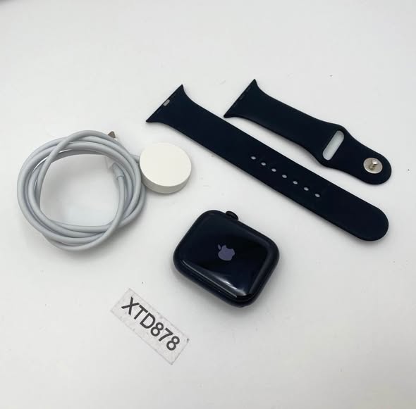Apple Watch Series 7 photo 3