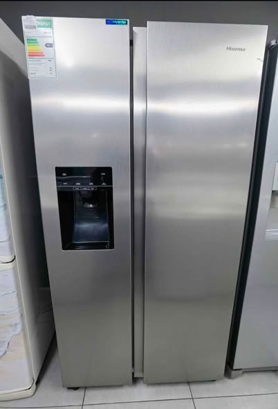 Hisense inverter Fridge with ice maker photo 1