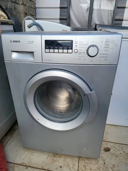 Bosch 7kg front loader washing machine photo 2