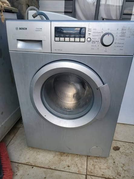 Bosch 7kg front loader washing machine photo 1
