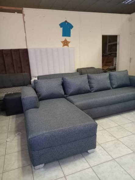 L Shape Couch photo 4