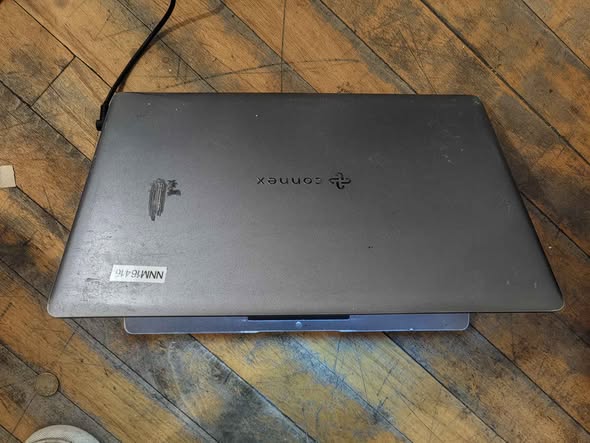 Connex laptop photo 2