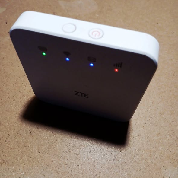 Pocket Wi-Fi photo 1