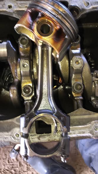 Golf 7 GTI pistons ×2 photo 2