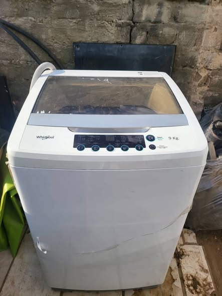 Whirlpool 9kg top loader washing machine photo 1