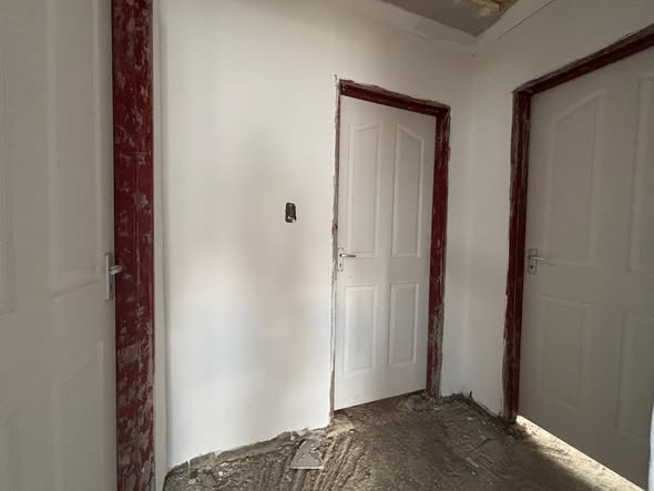 Home for Sale in Rocky Crest photo 3